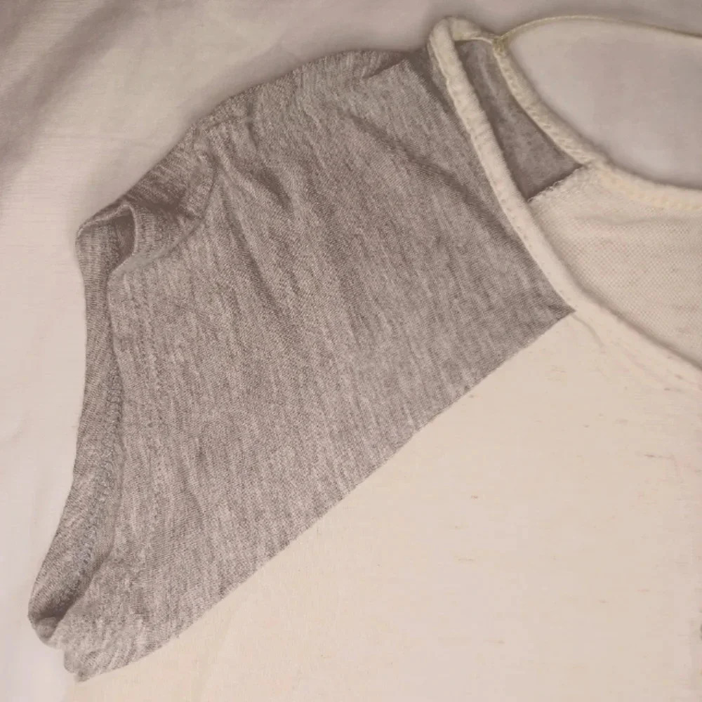 Threads studio T-shirt - Picture 5 of 11